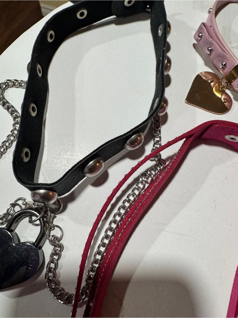 4 Fashion Choker Necklaces in Pink, Hot Pink, Black and Gold lot - Picture 3 of 16